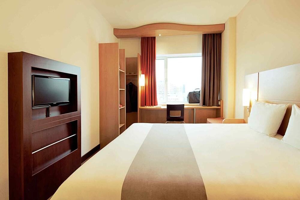 Ibis Baar Zug Exterior foto